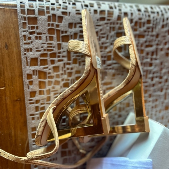 NIB Schutz Filipa Natural Heels 9.5 - Picture 3 of 8